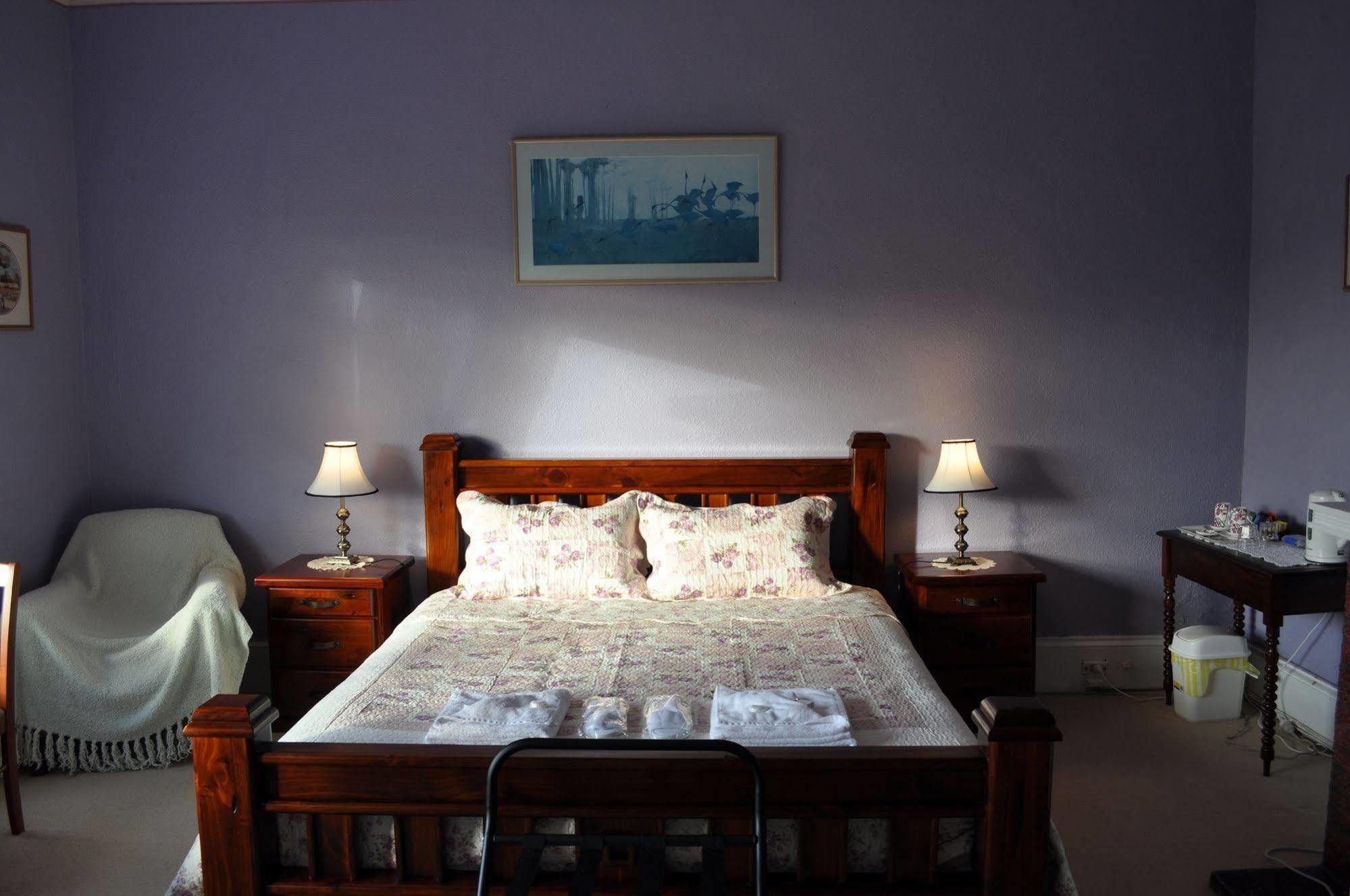 Roslyn House Bed & Breakfast Bushy Park Eksteriør billede