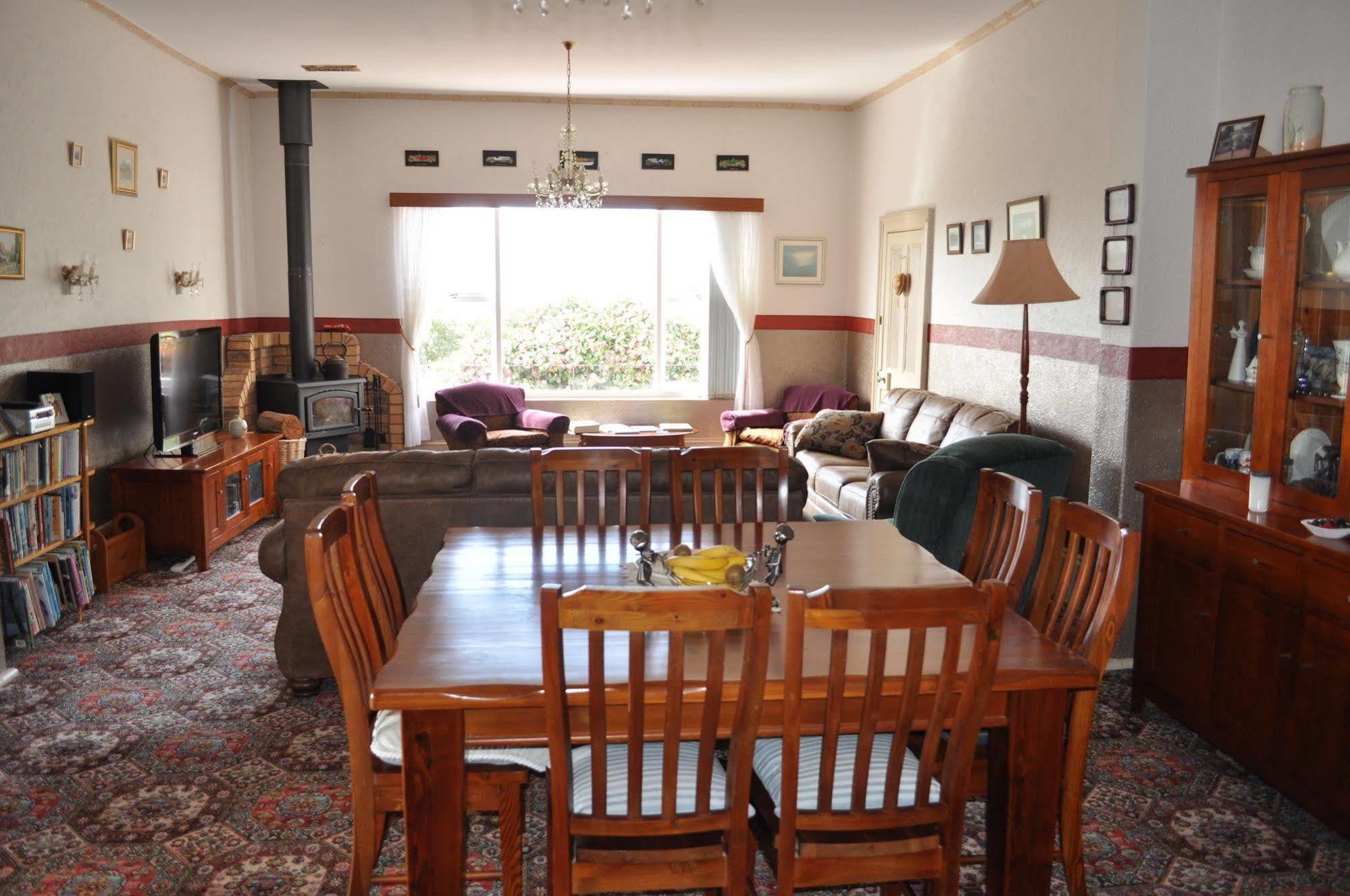 Roslyn House Bed & Breakfast Bushy Park Eksteriør billede
