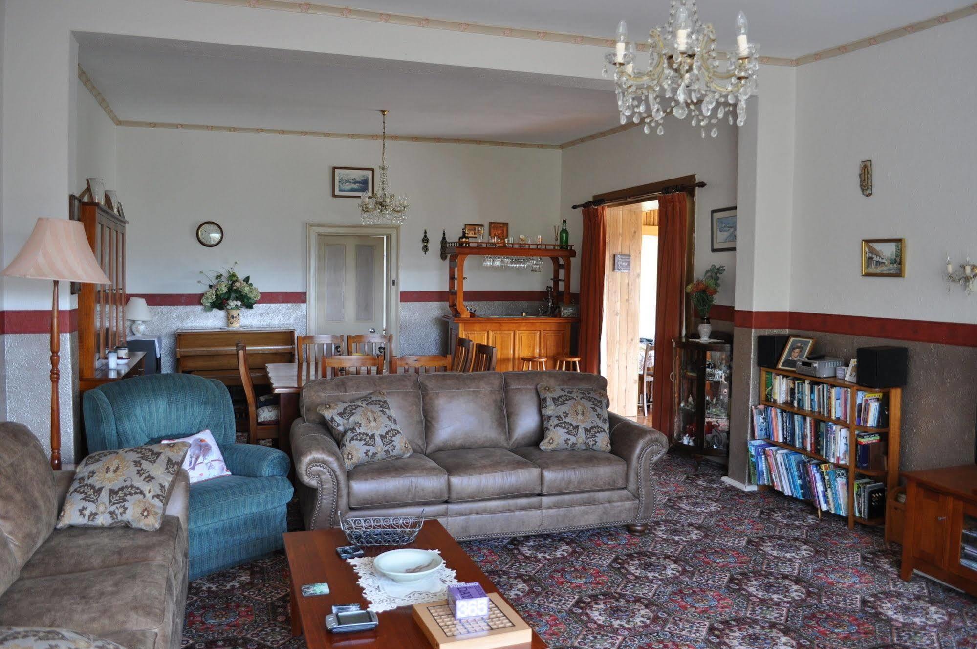 Roslyn House Bed & Breakfast Bushy Park Eksteriør billede